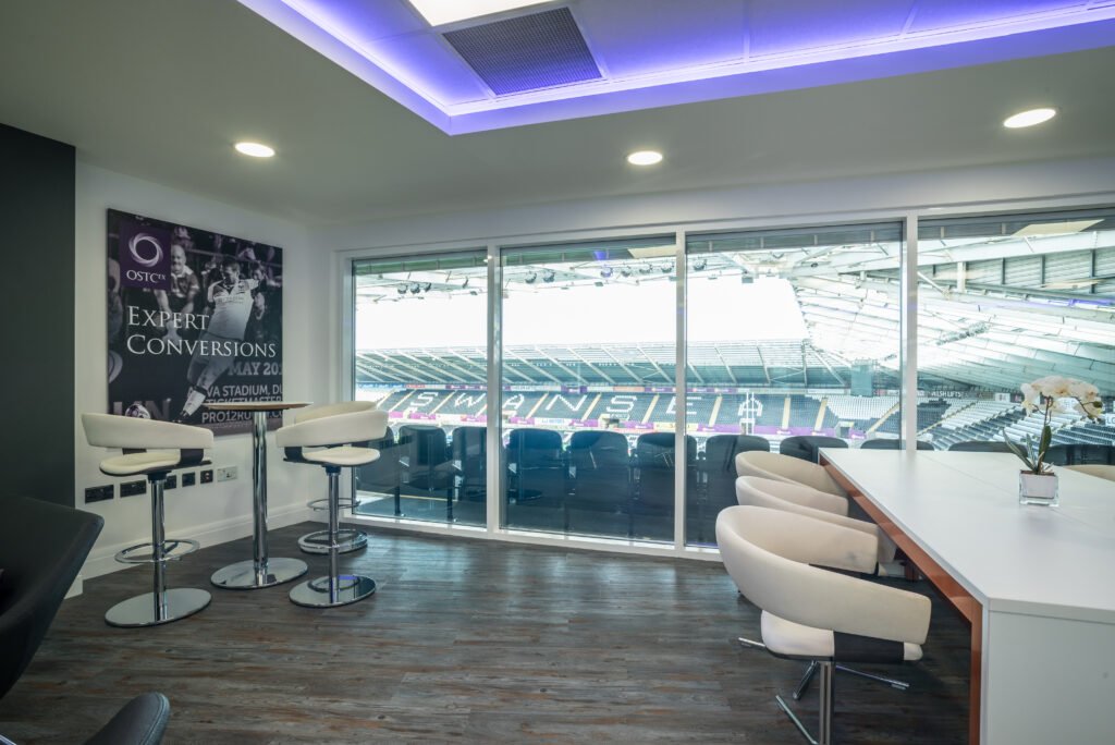 swansea.com legends lounge