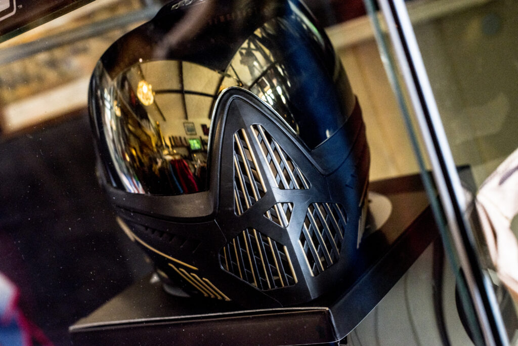 airsoft mask with gold mirror visor