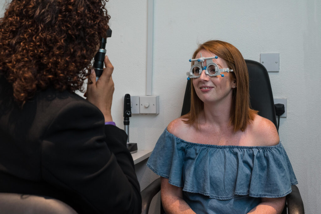 lens testing at vision express