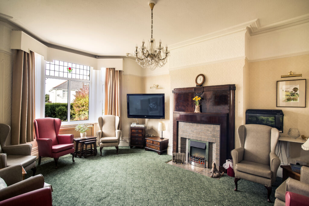 heathfields lounge